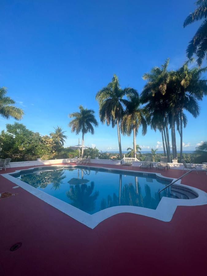 Peaceful Palms Montego Bay酒店 外观 照片